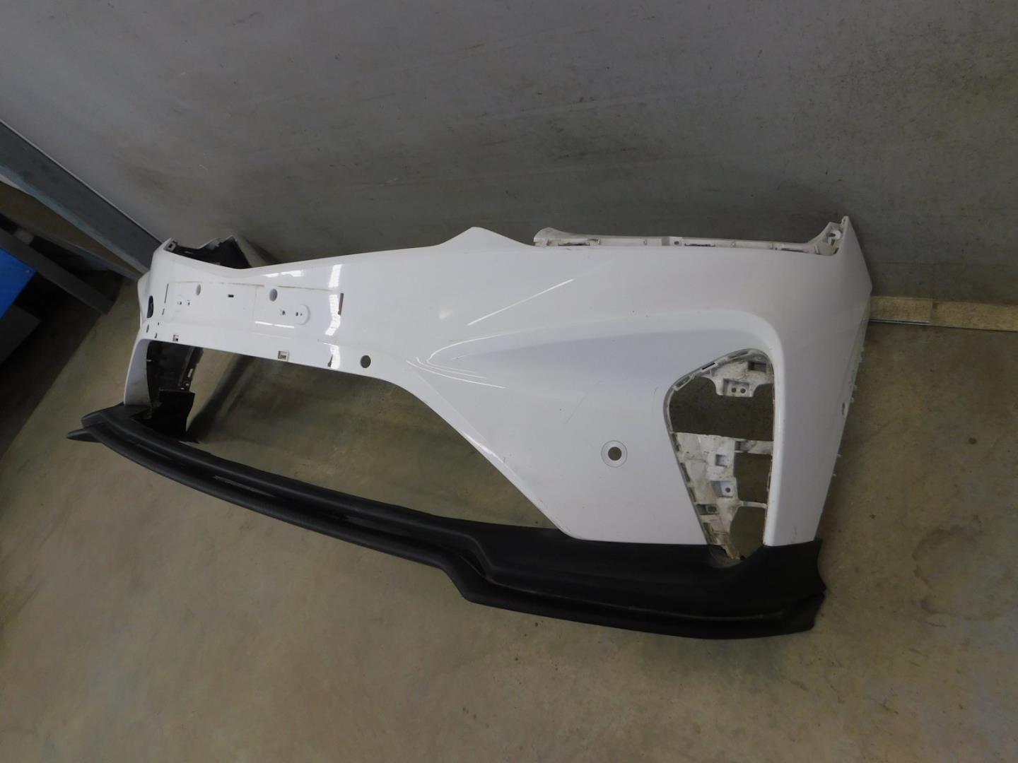 Бампер передний