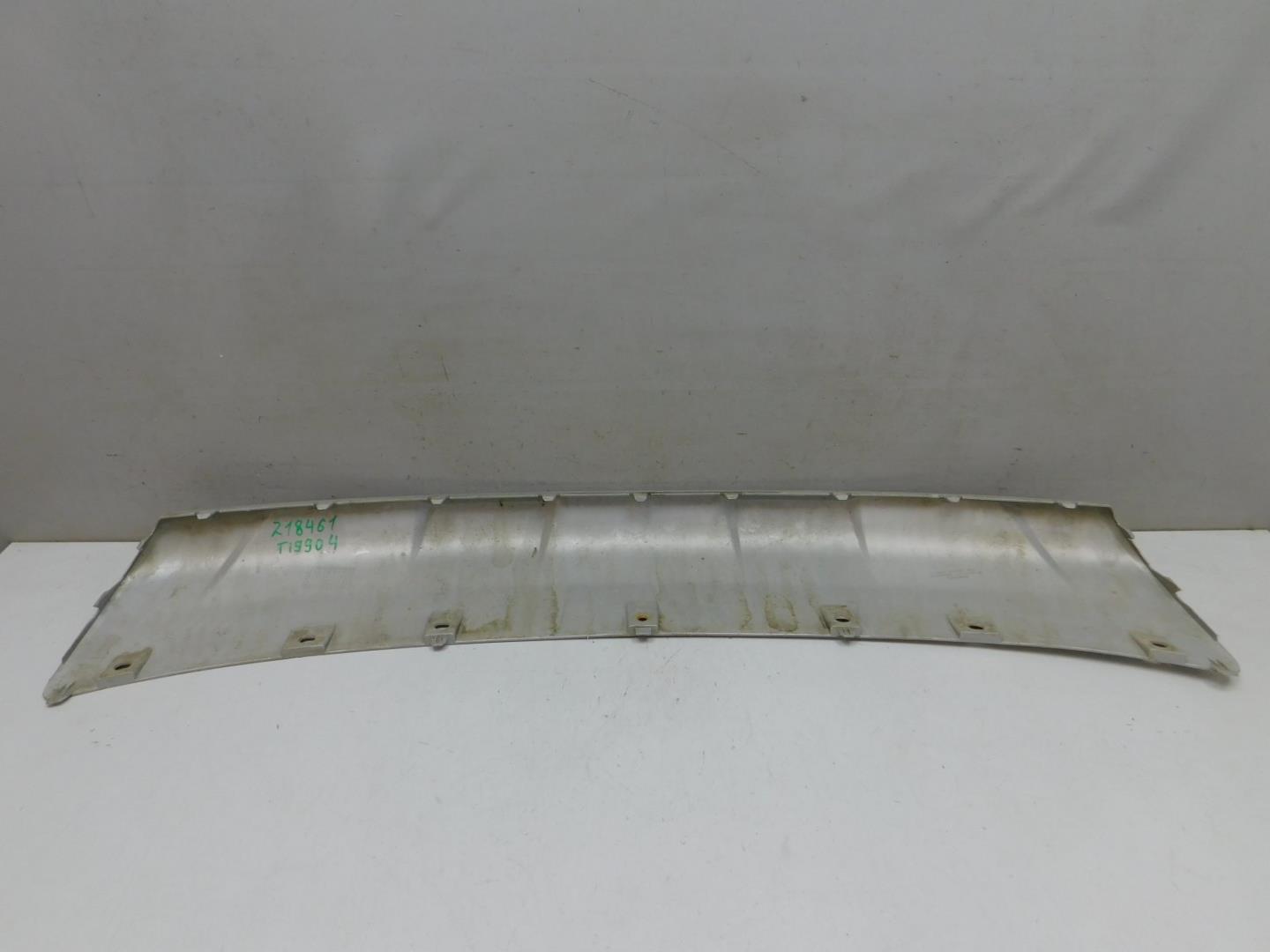 Накладка переднего бампера