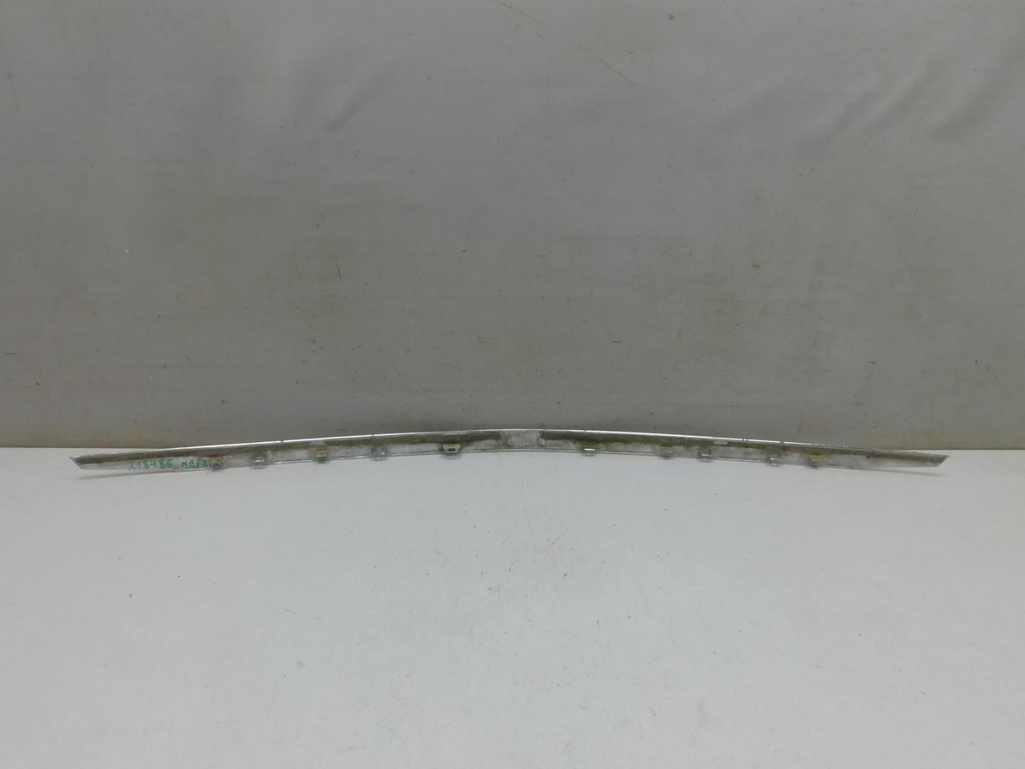 Накладка двери багажника