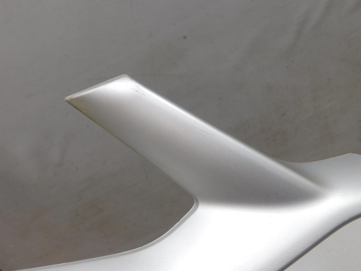 Молдинг переднего бампера