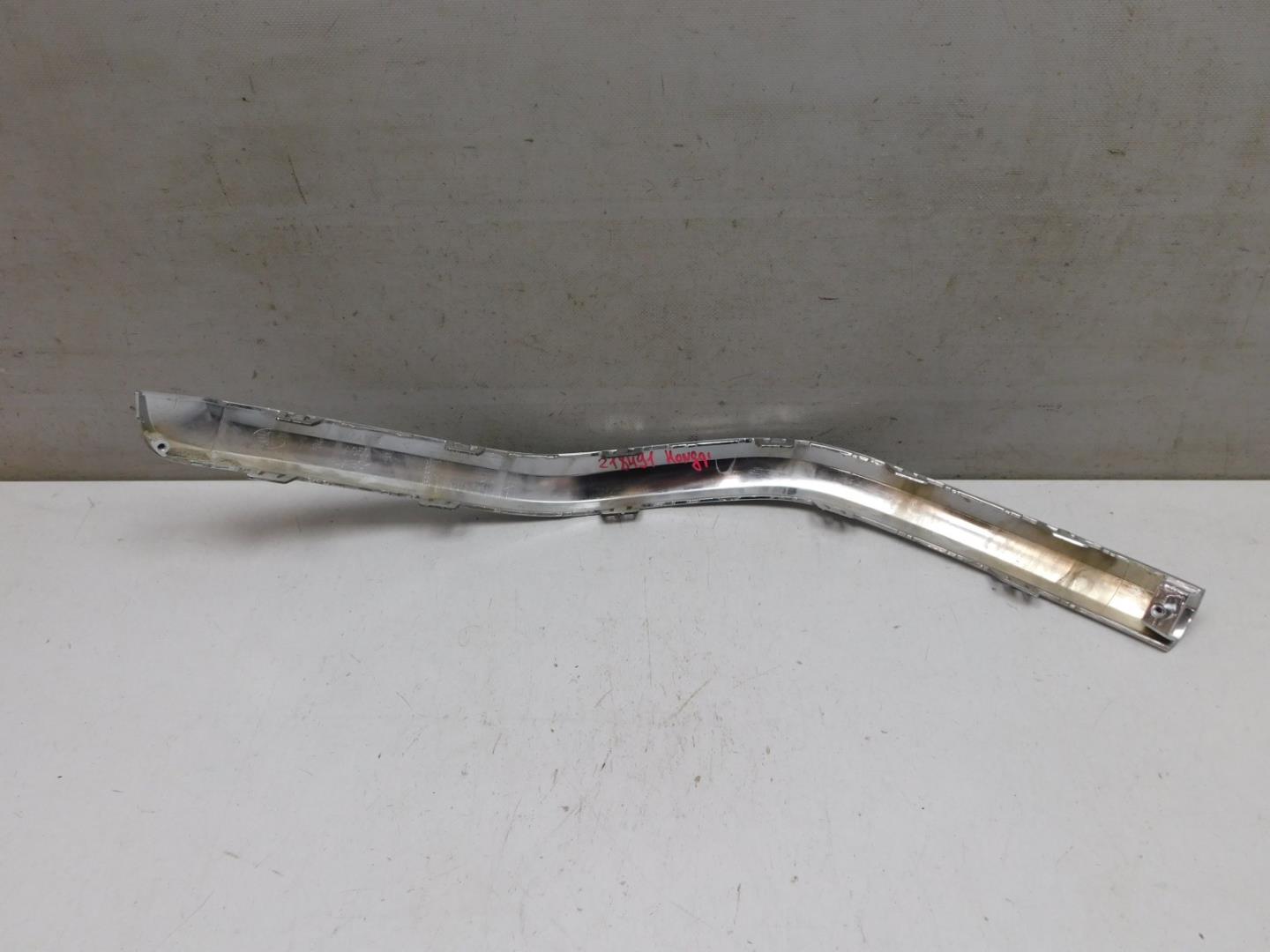 Молдинг заднего бампера