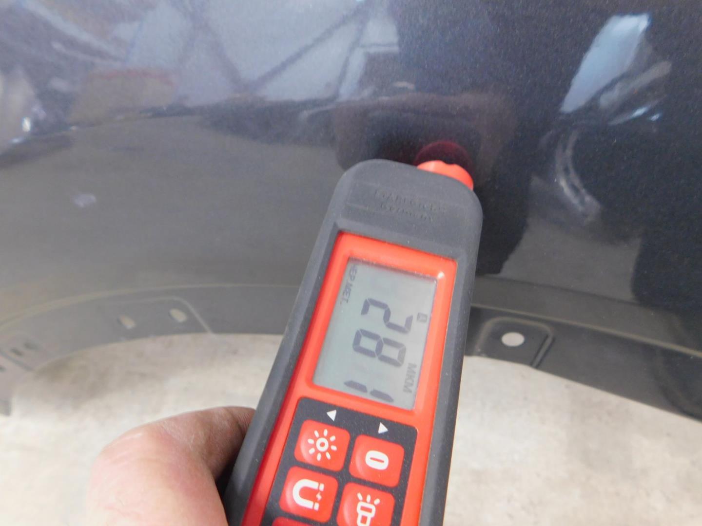 Крыло переднее левое