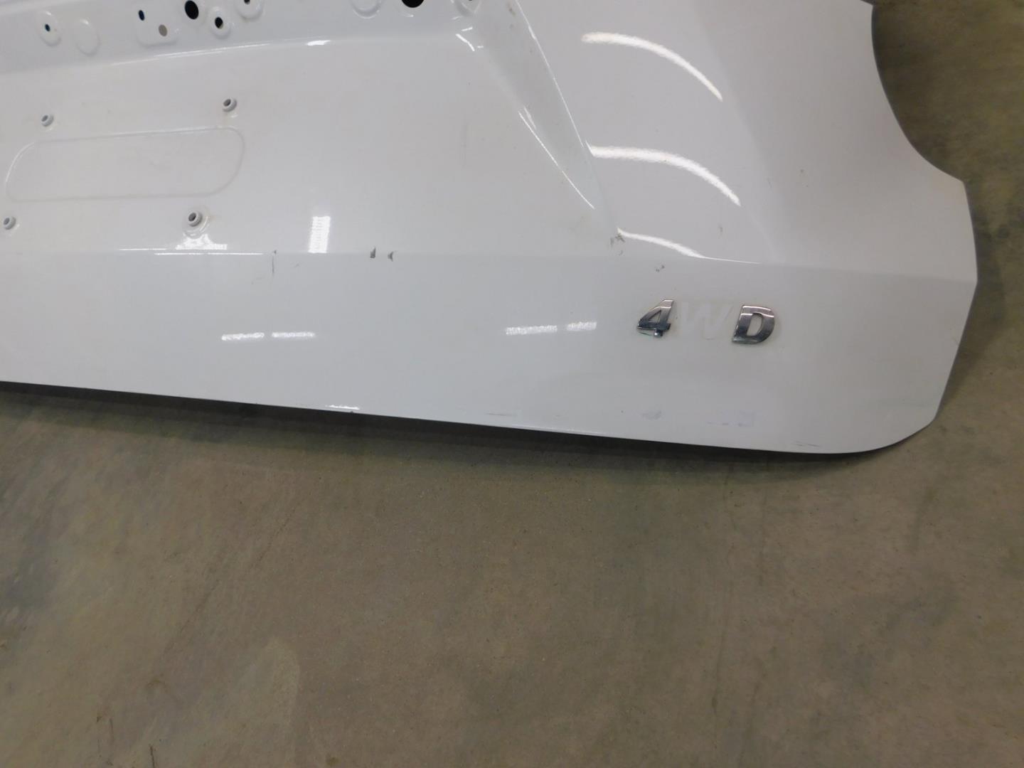 Дверь багажника