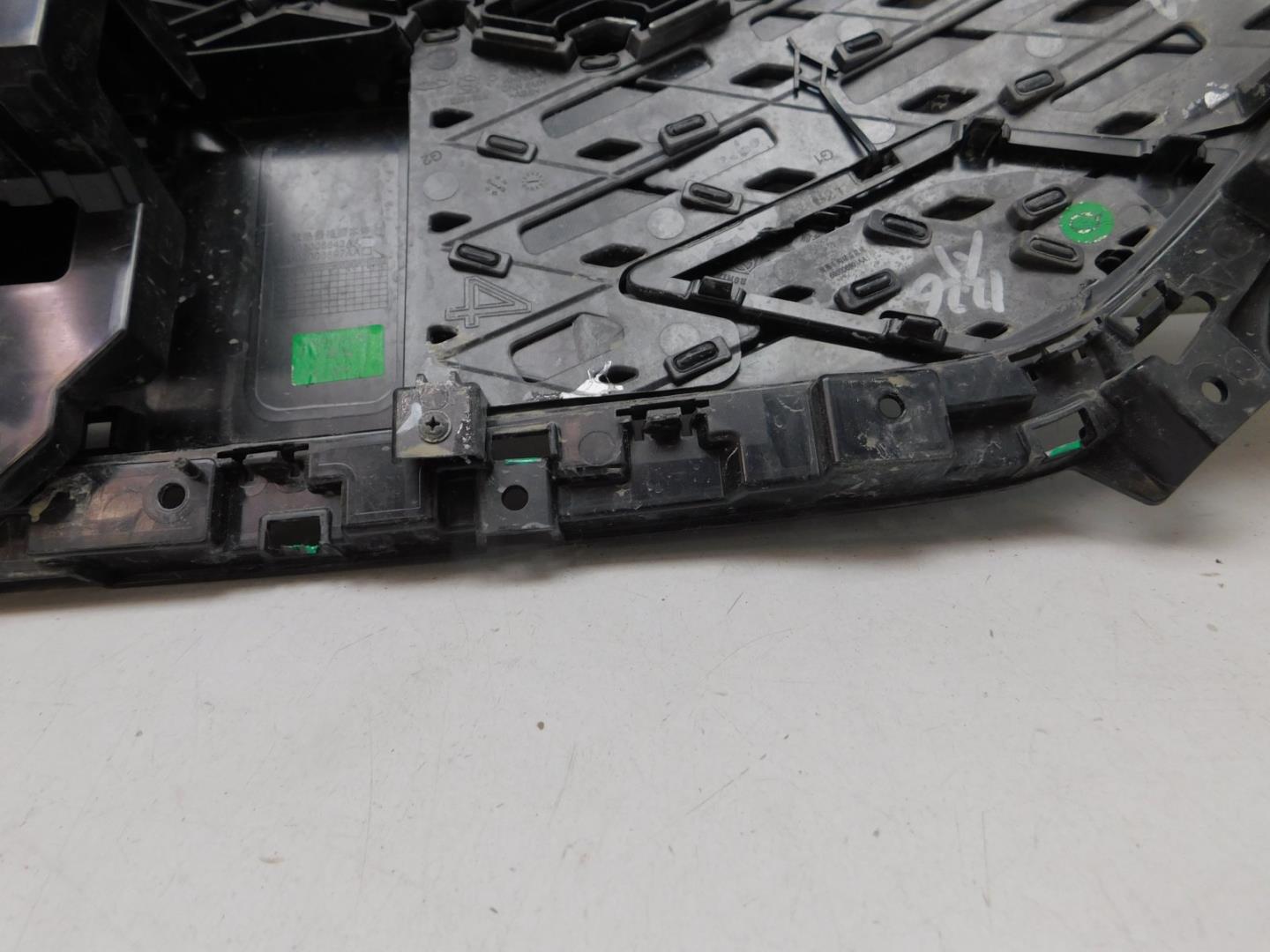 Решетка радиатора