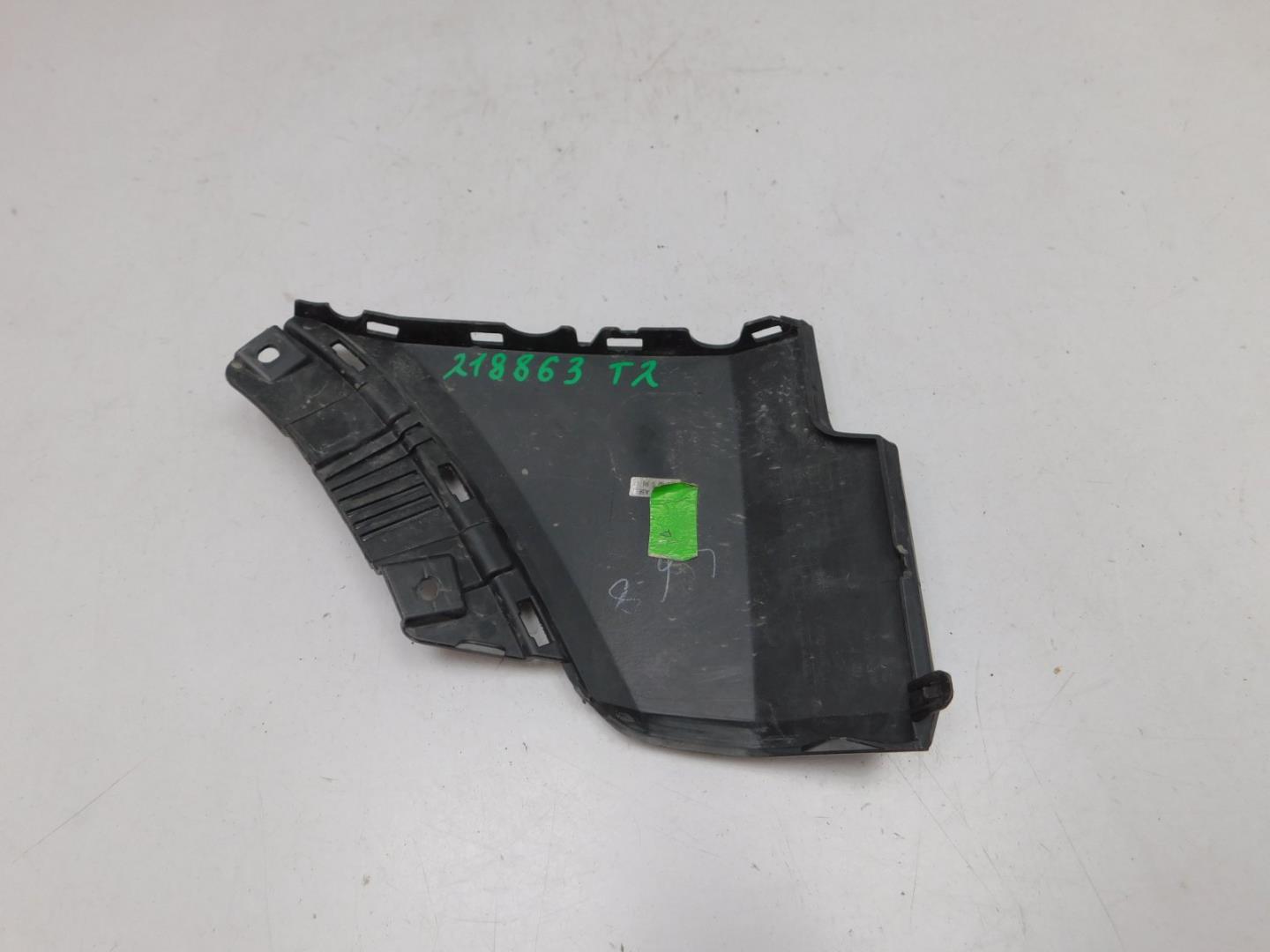 Накладка переднего бампера