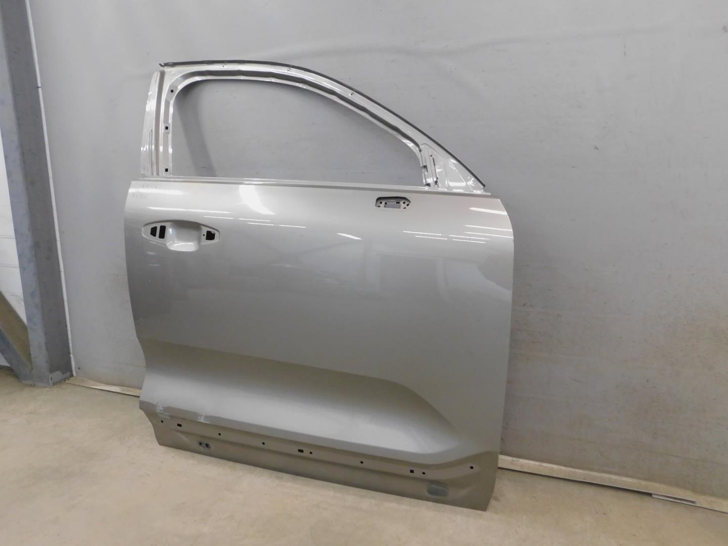 Дверь передняя правая