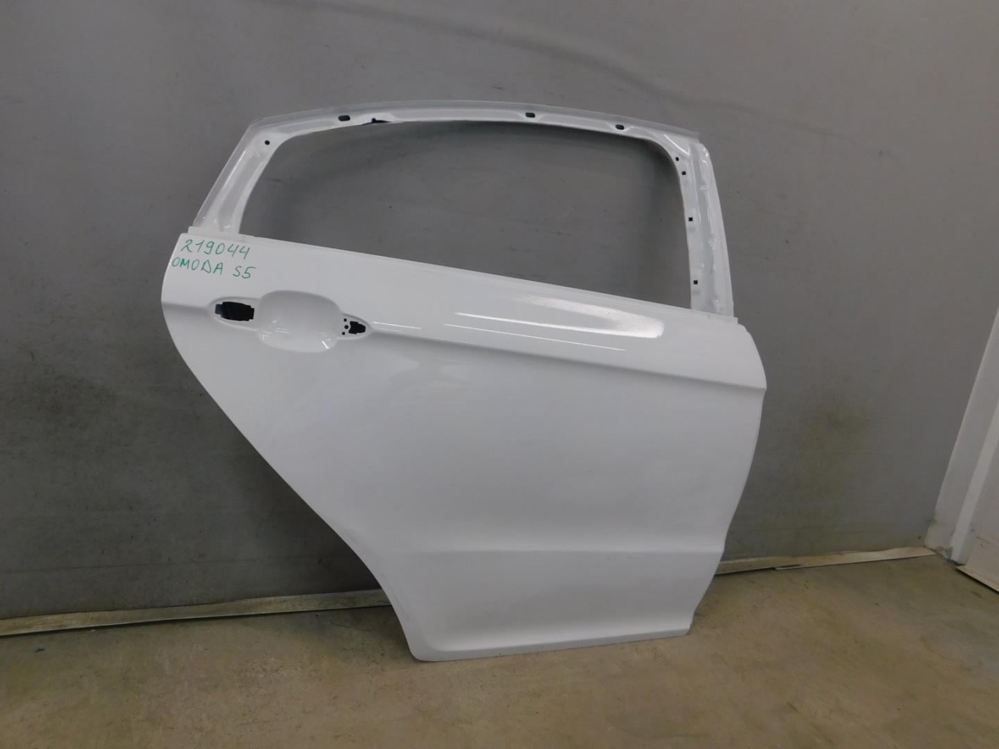 Дверь задняя правая