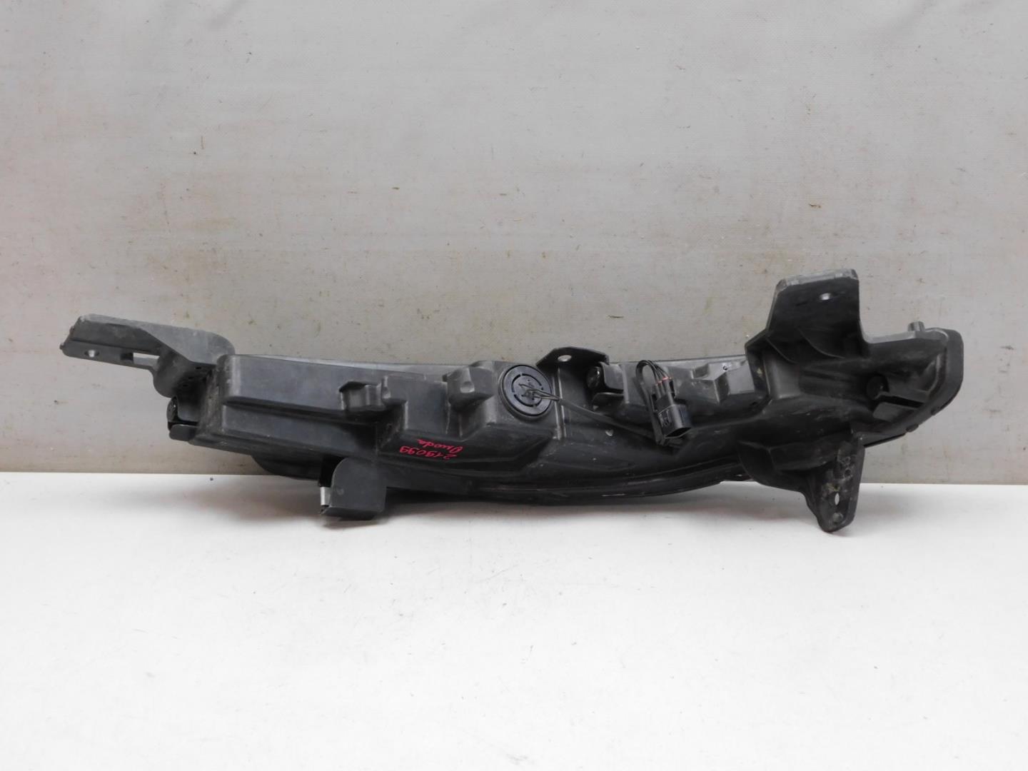 Габарит передний левый