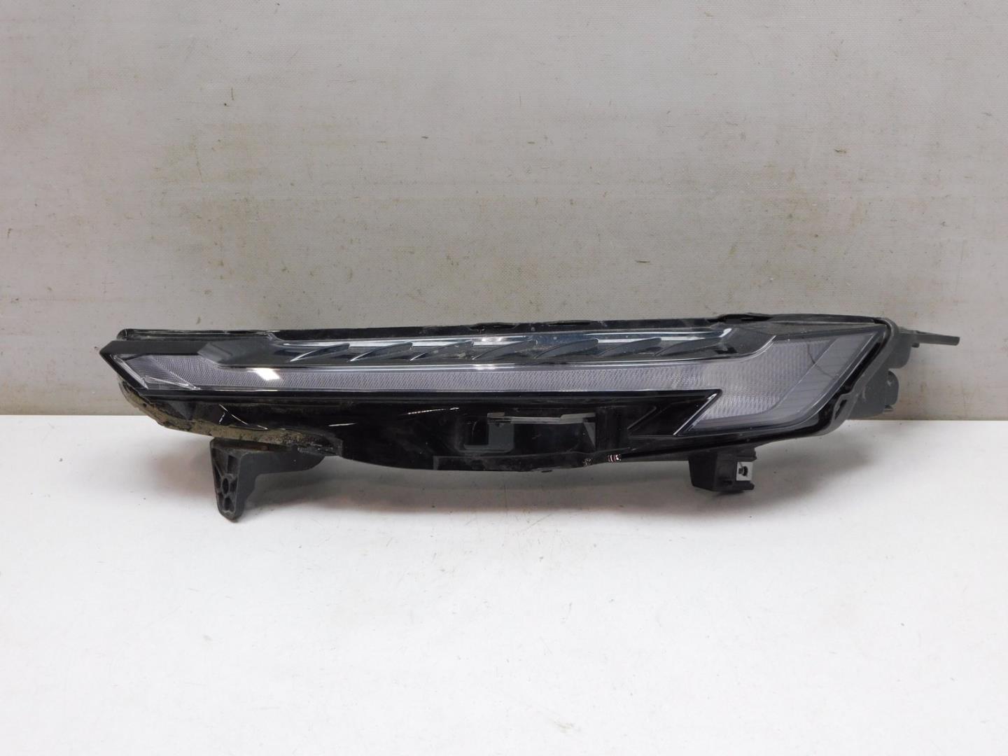 Габарит передний левый