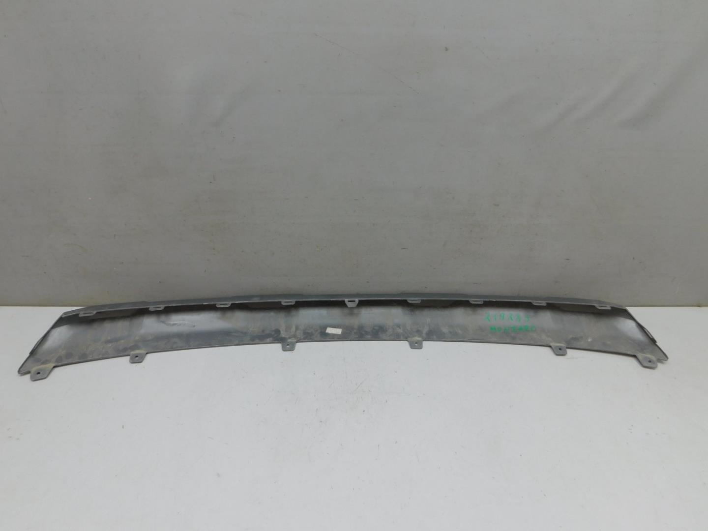 Накладка переднего бампера