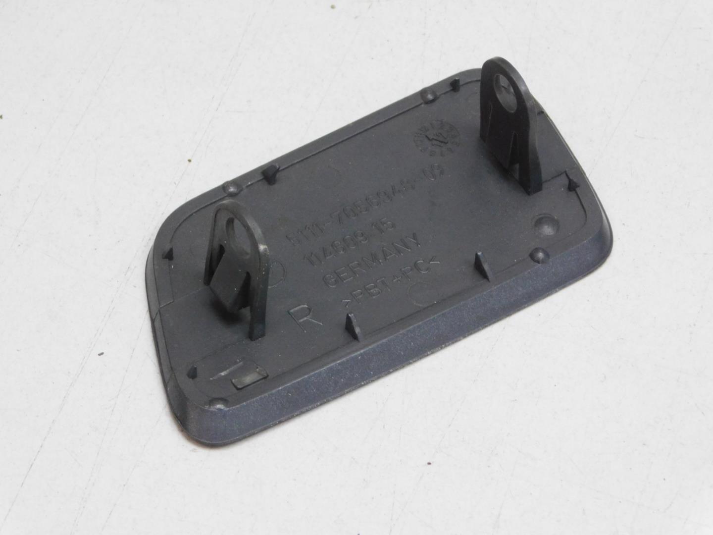 Крышка форсунки омывателя фар