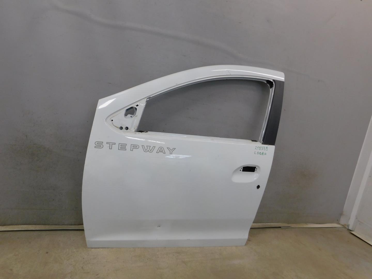 Дверь передняя левая