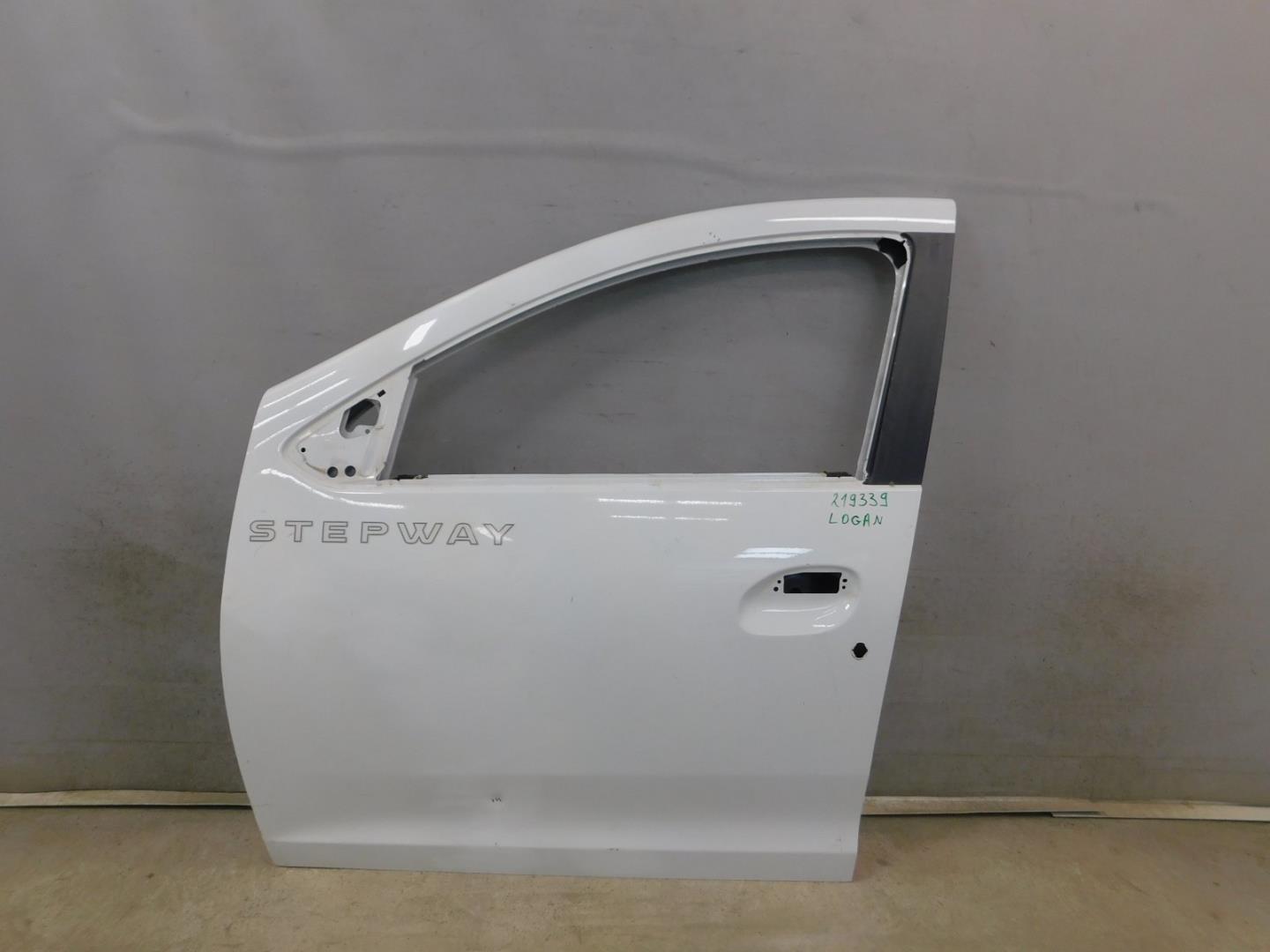 Дверь передняя левая