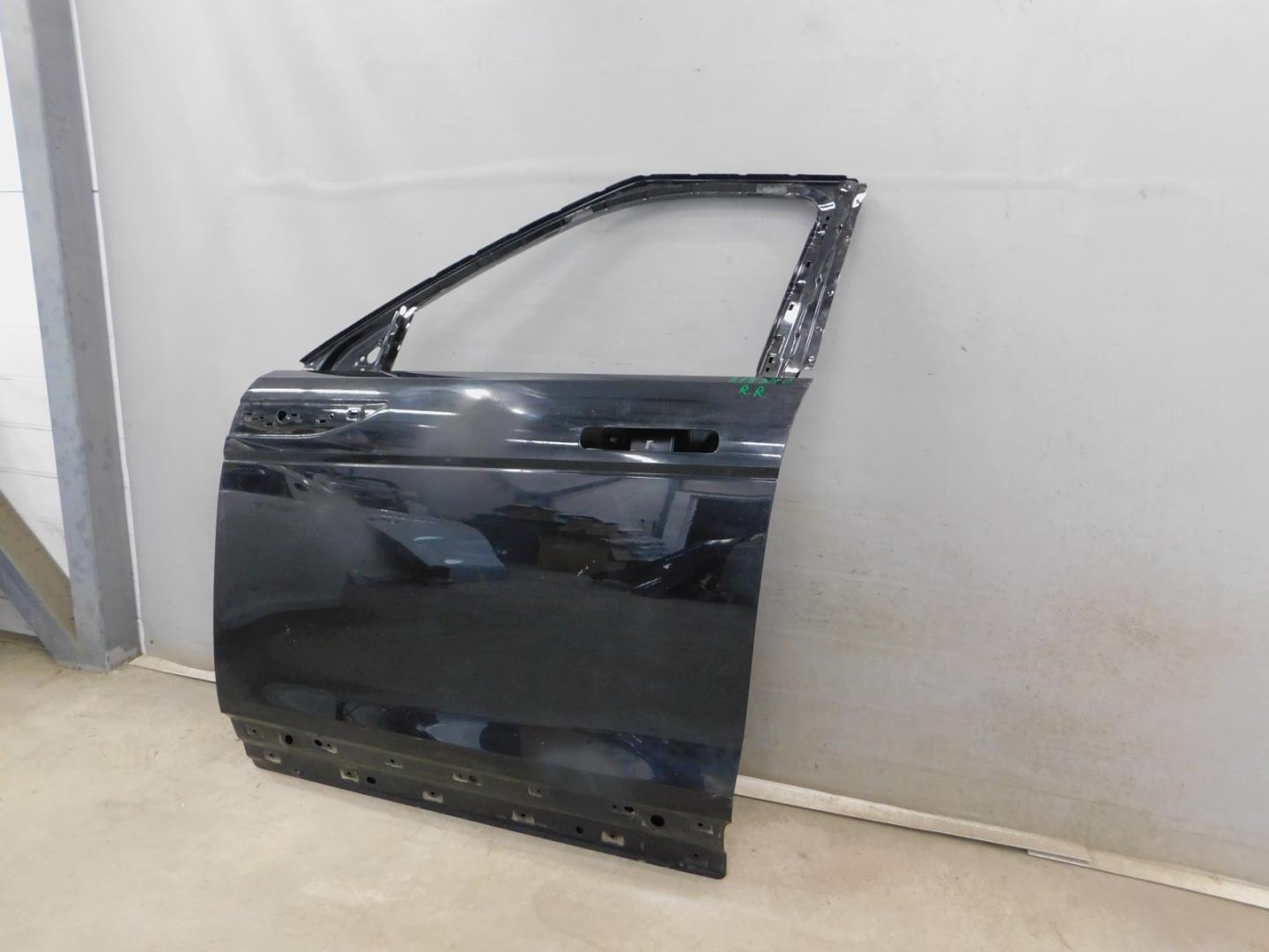 Дверь передняя левая