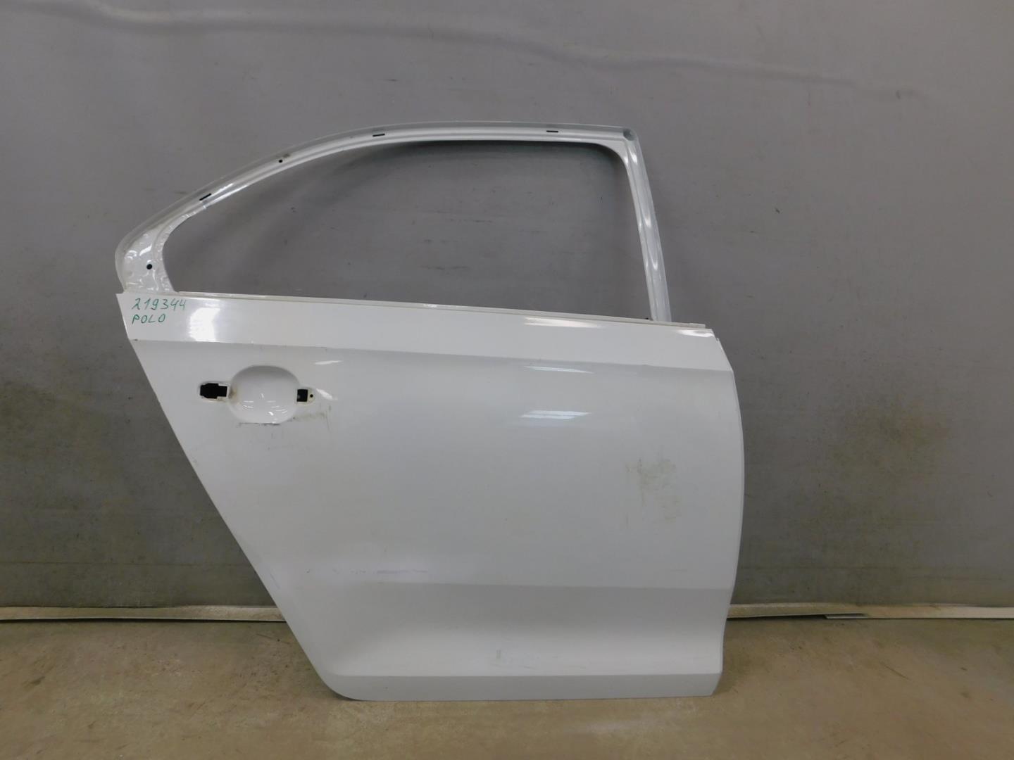 Дверь задняя правая