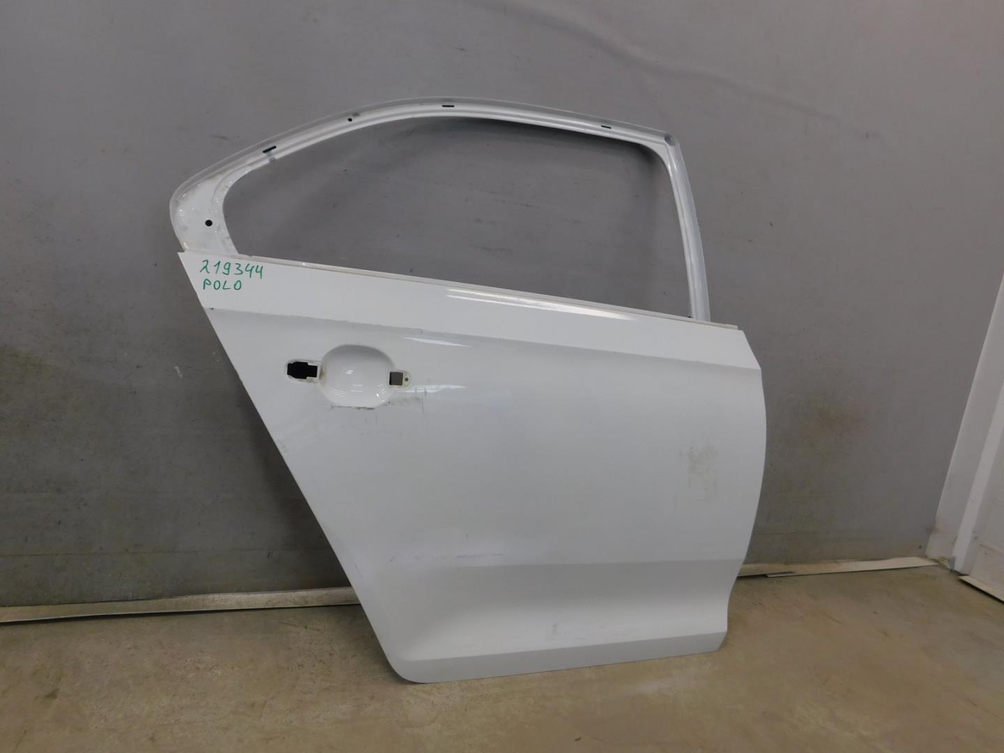 Дверь задняя правая