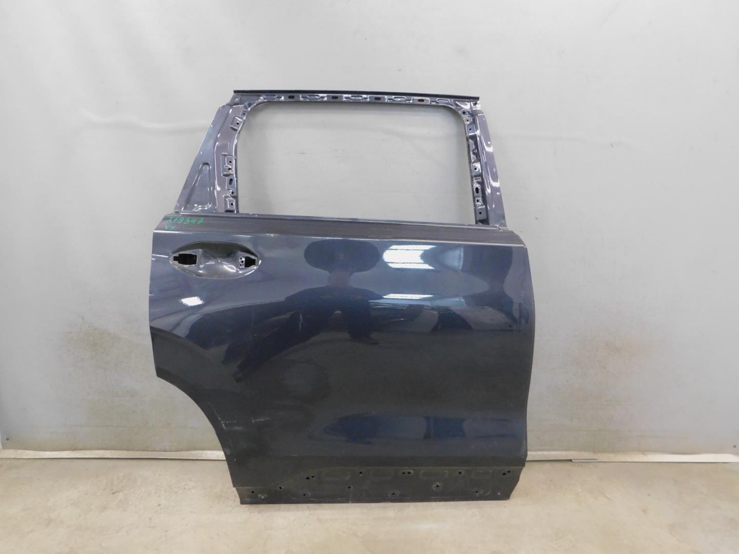 Дверь задняя правая