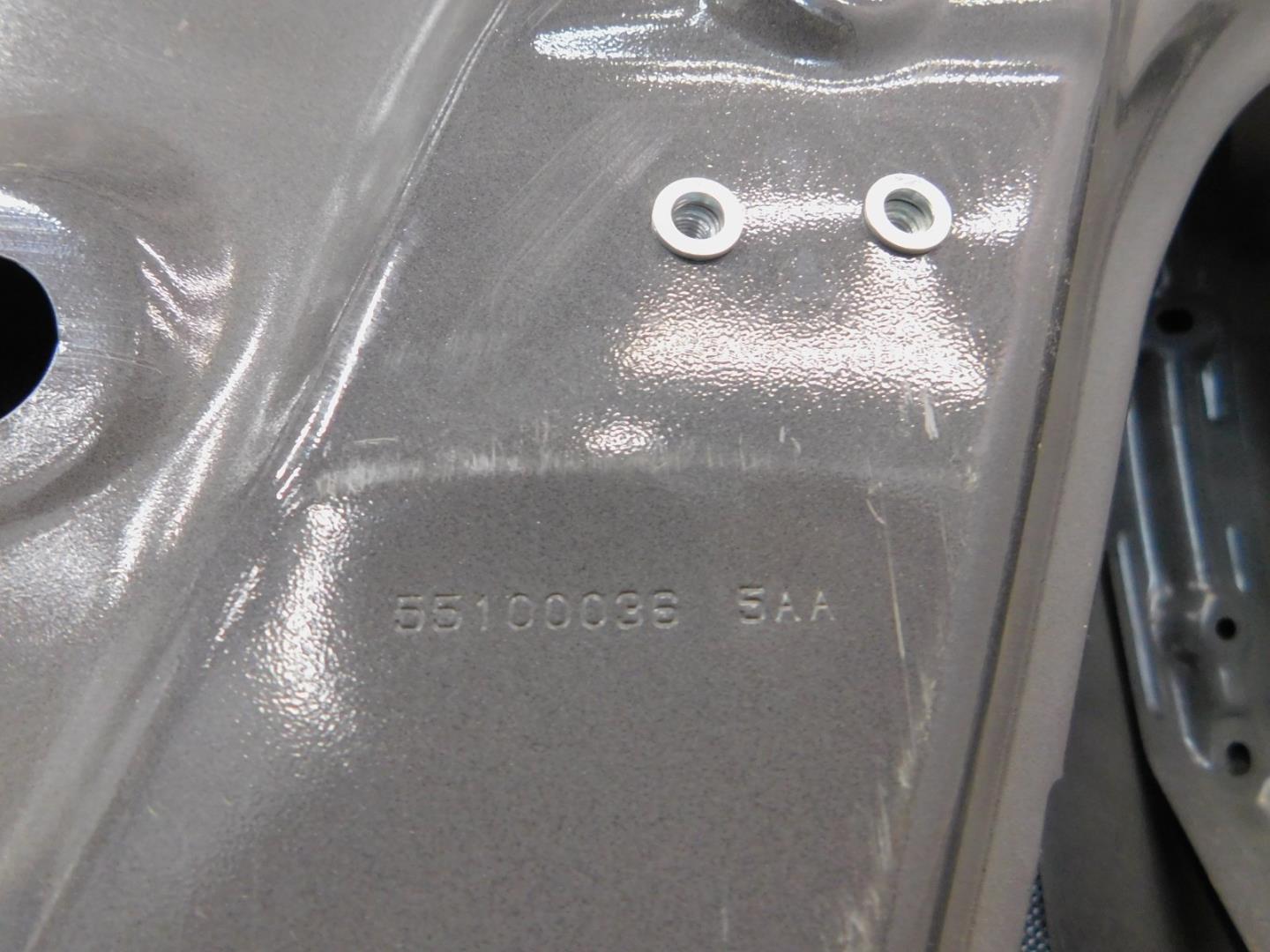 Дверь задняя правая