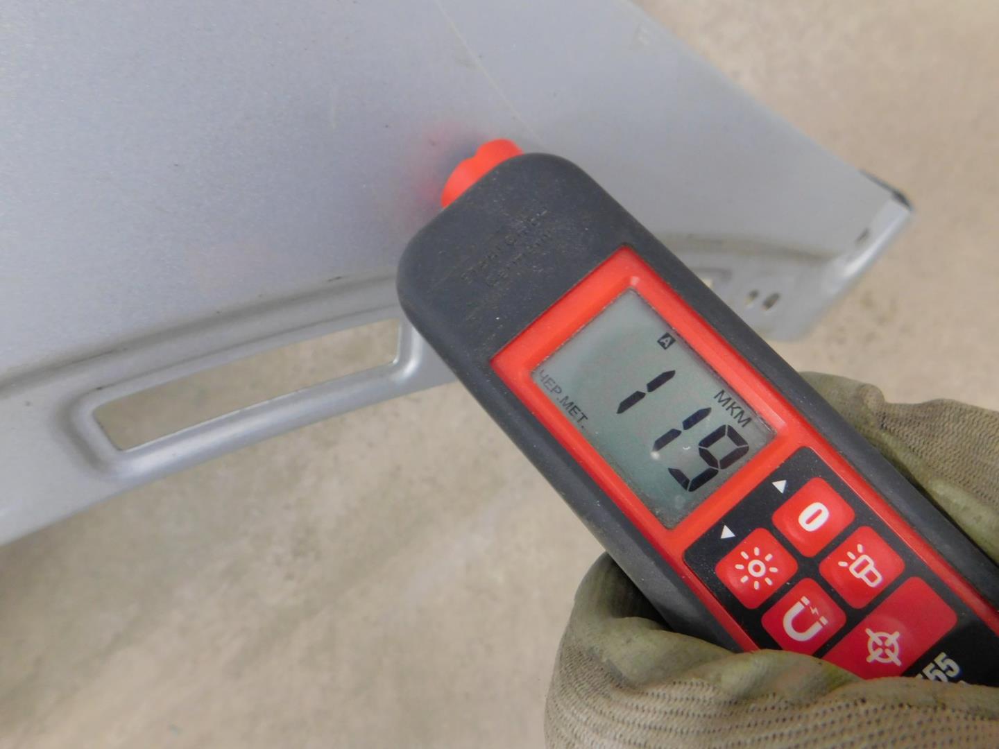 Крыло переднее левое