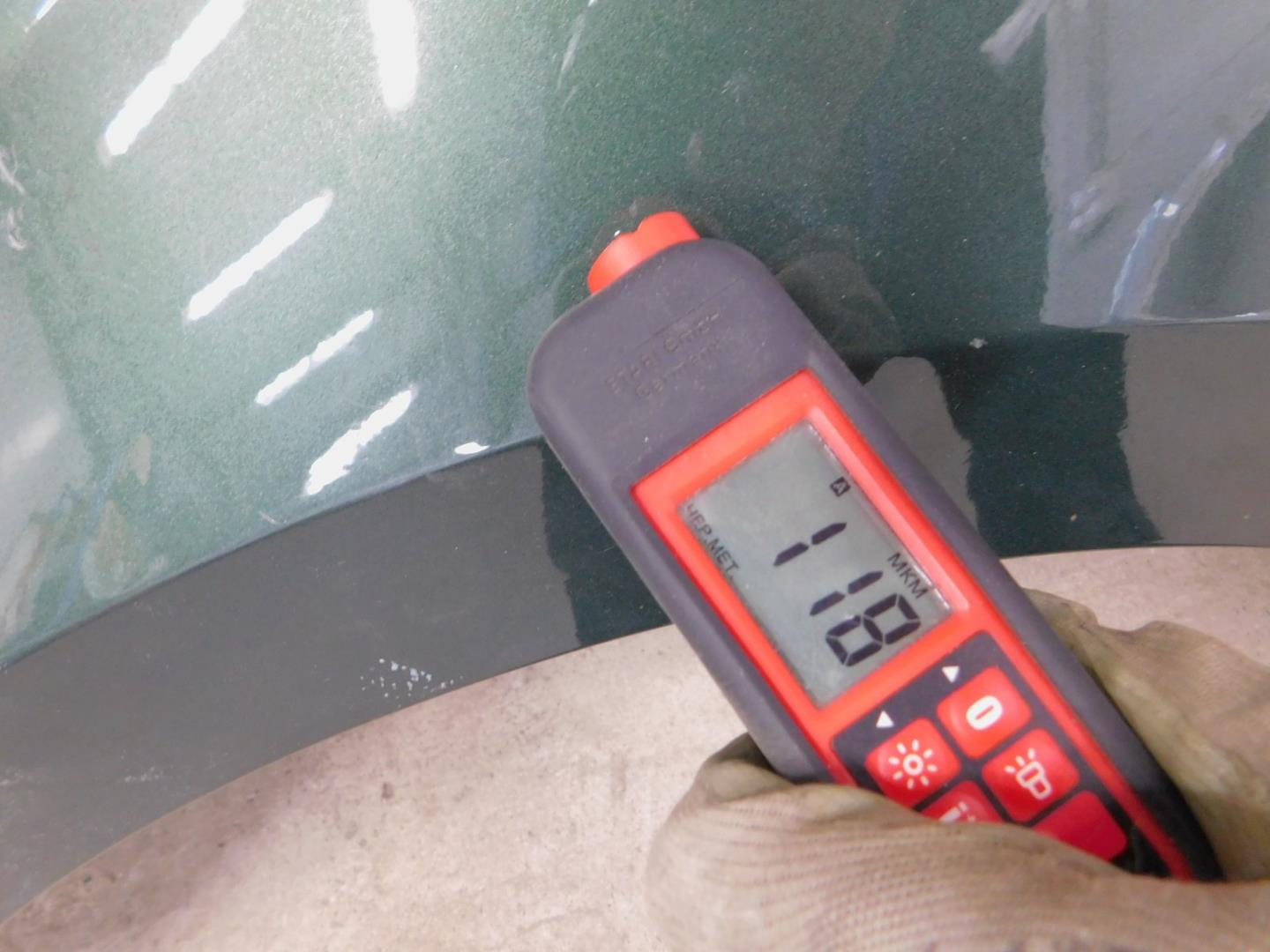 Крыло переднее левое