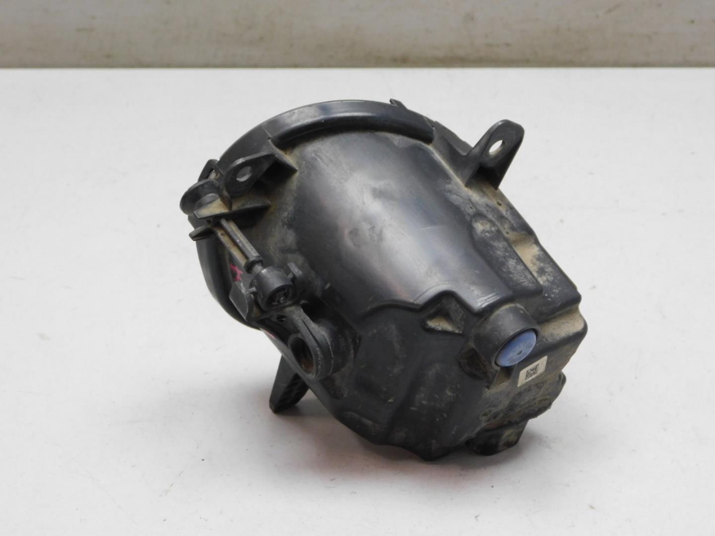 Фара противотуманная правая