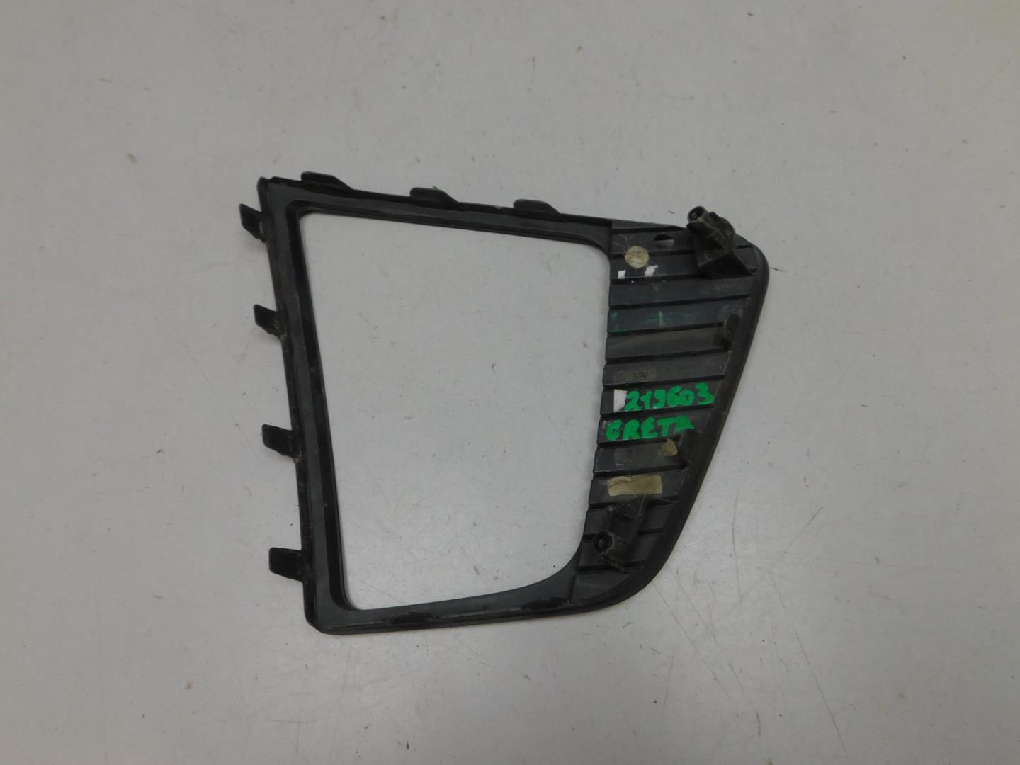 Решетка в бампер левая