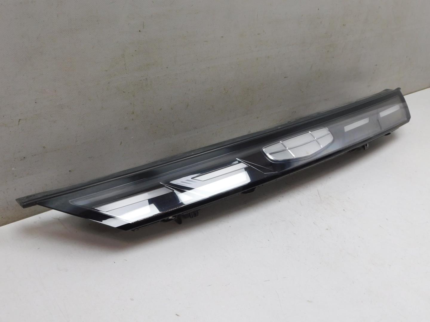 Фара дневного света (ходовые огни)