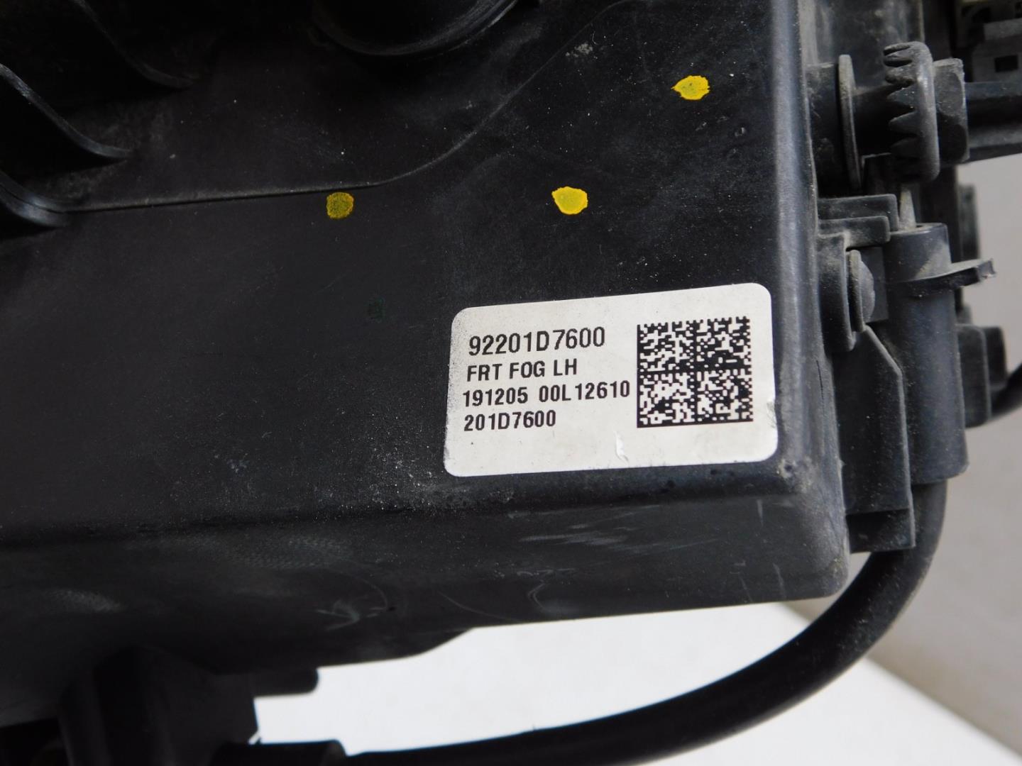 Фара противотуманная левая