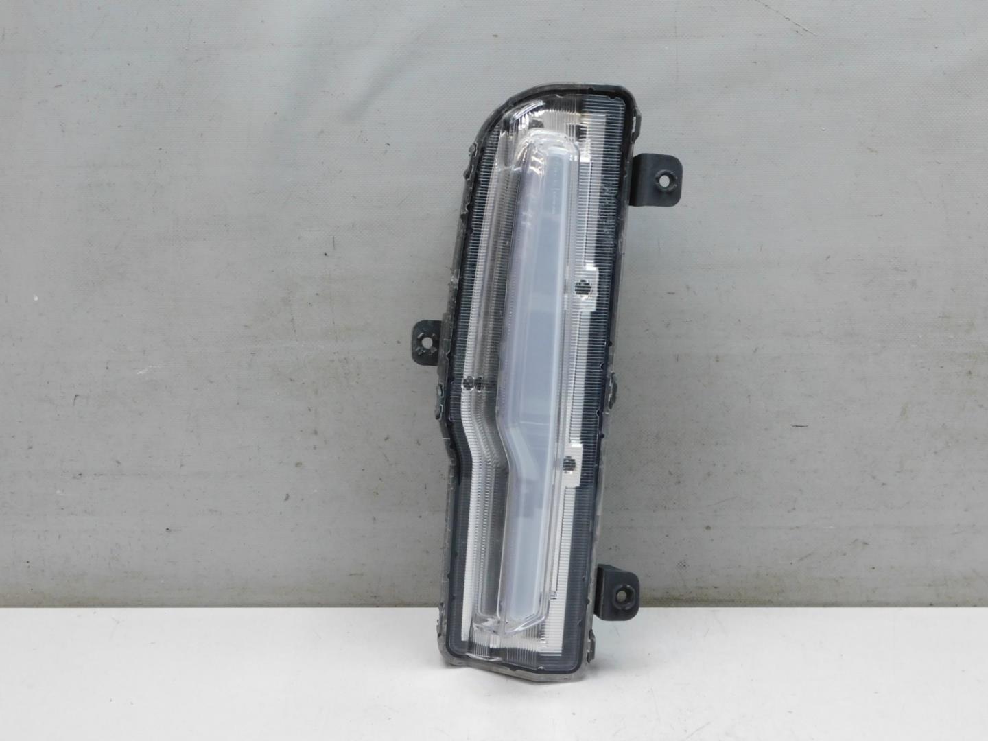 Габарит передний правый