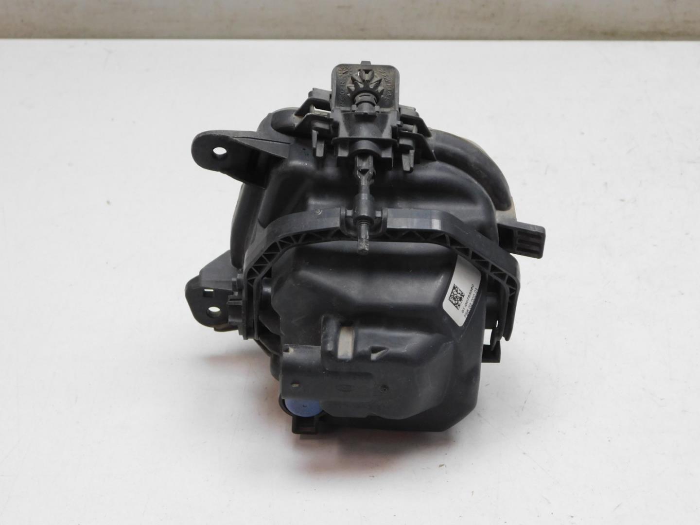 Фара противотуманная правая