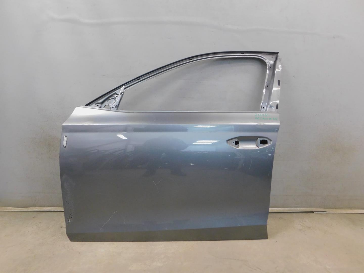 Дверь передняя левая