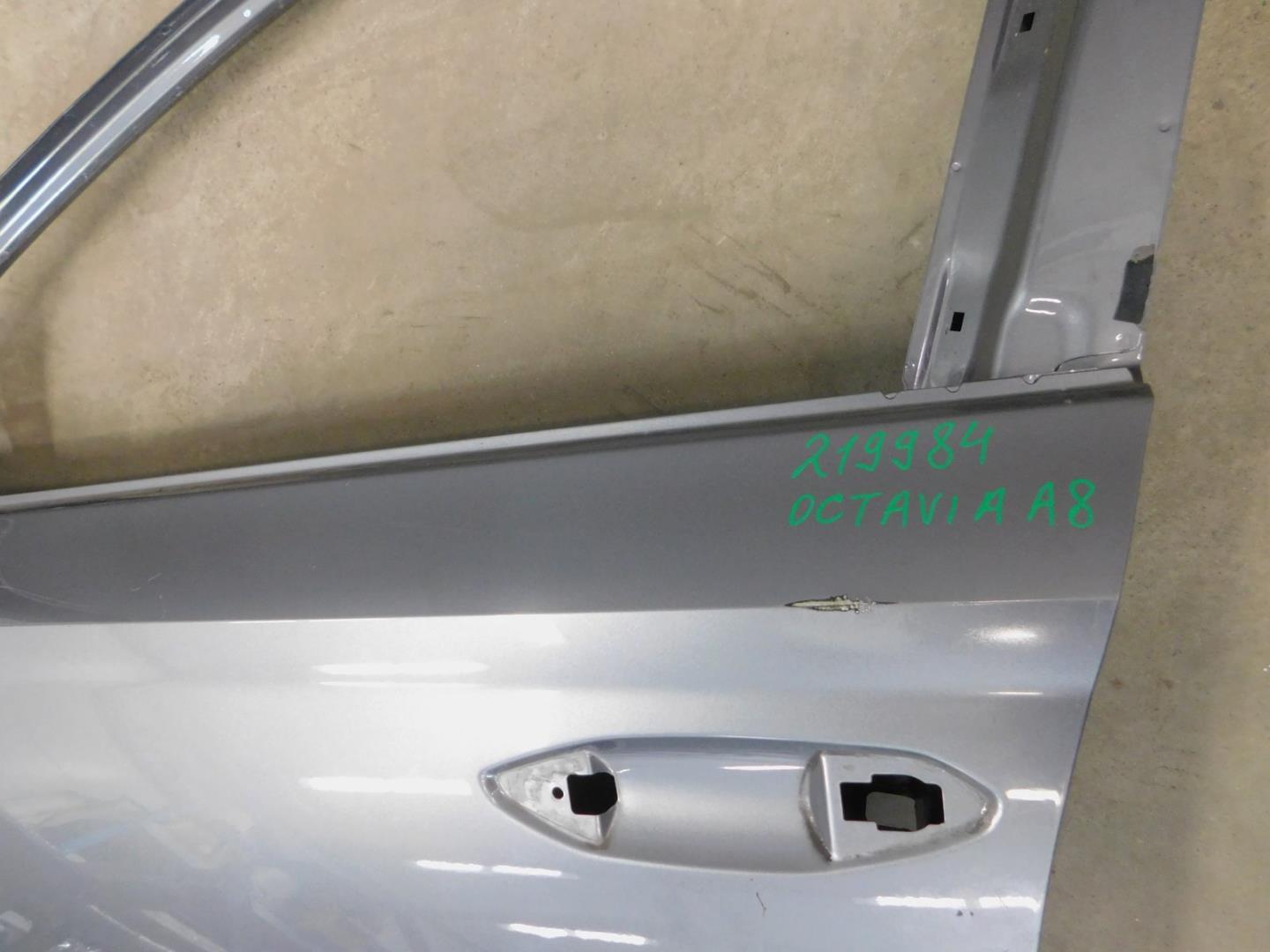 Дверь передняя левая