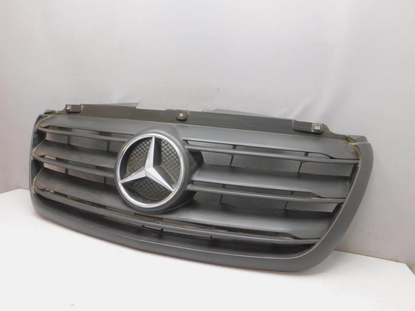 Решетка радиатора