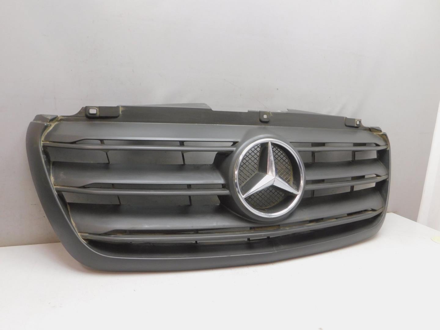 Решетка радиатора