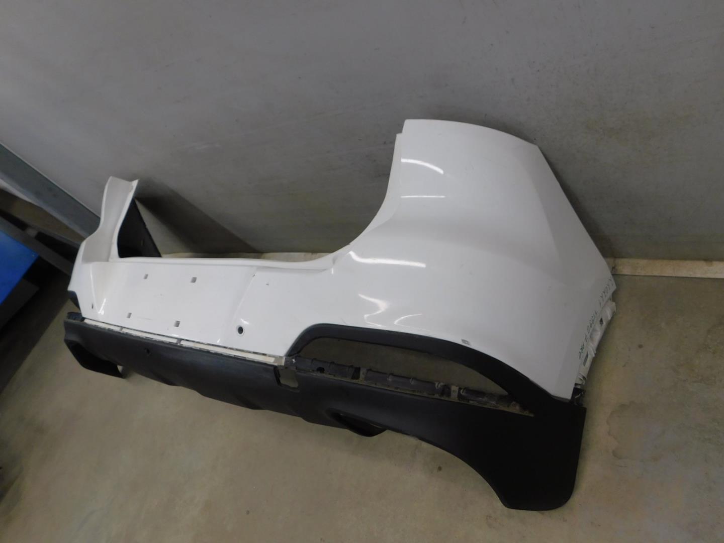 Бампер задний