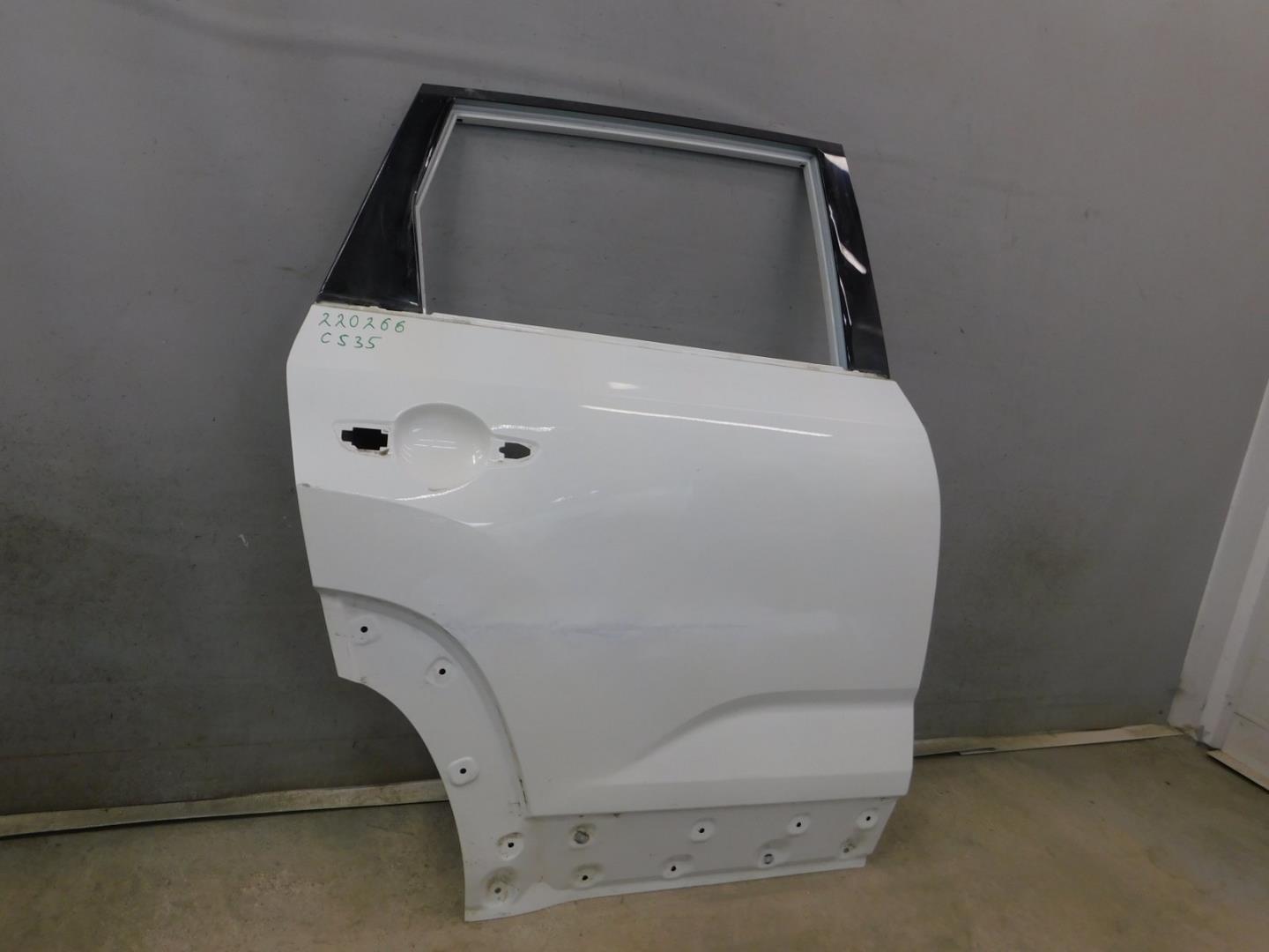 Дверь задняя правая