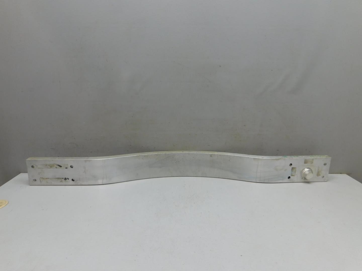 Усилитель заднего бампера