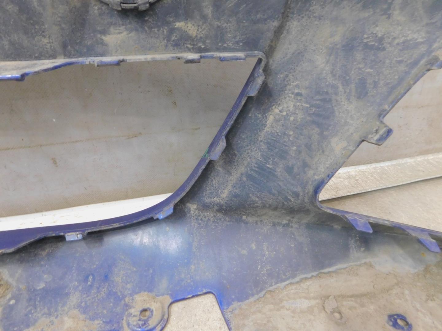 Бампер передний