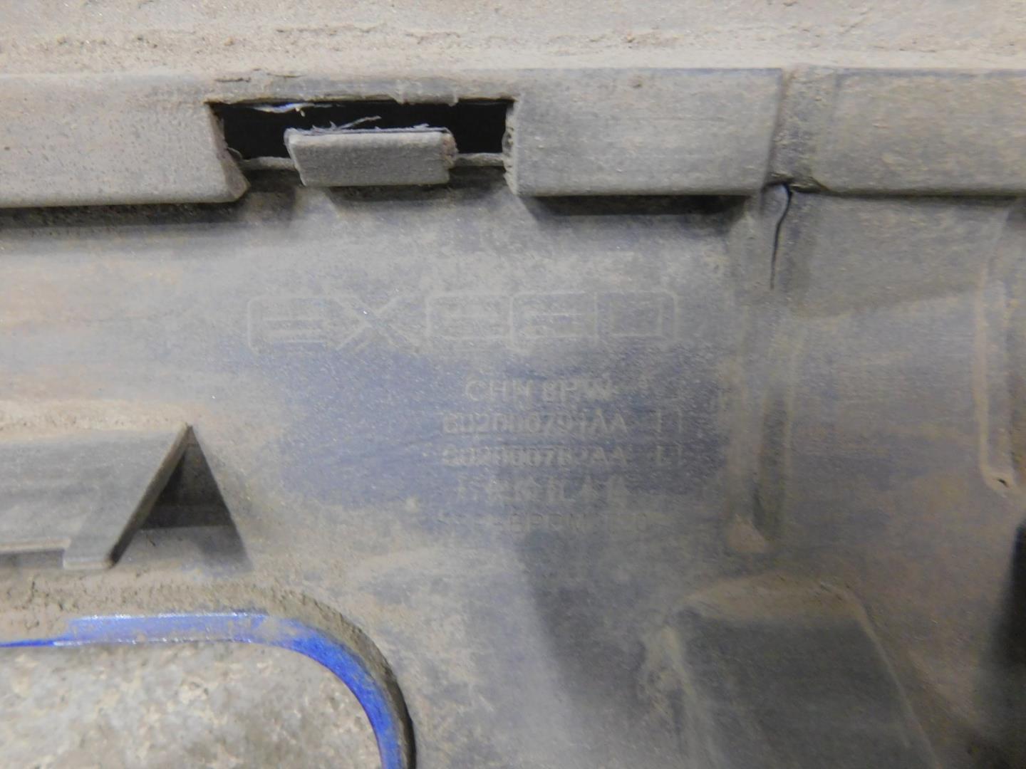 Бампер задний