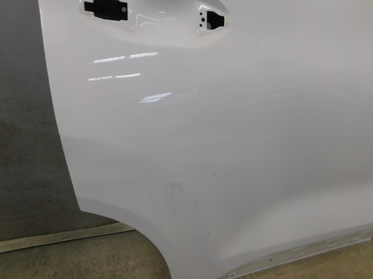 Дверь задняя правая