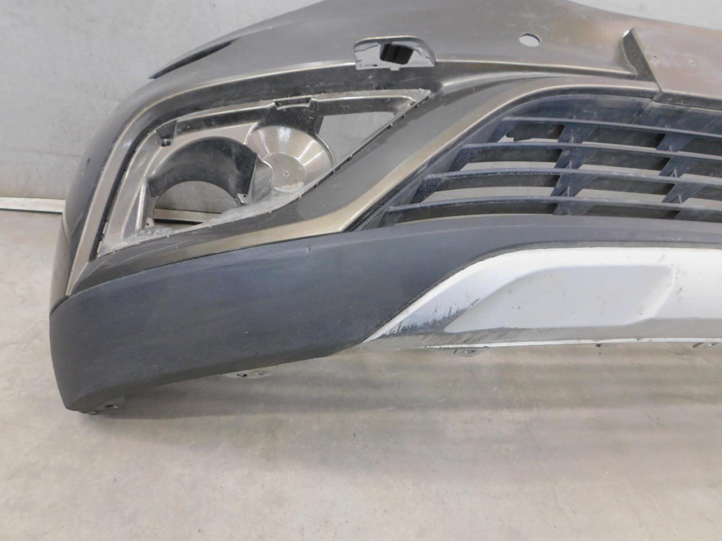 Бампер передний