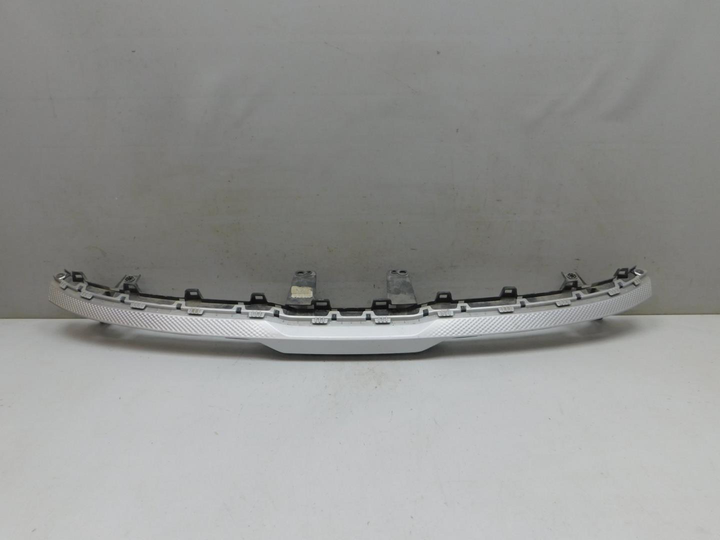 Накладка на решетку радиатора