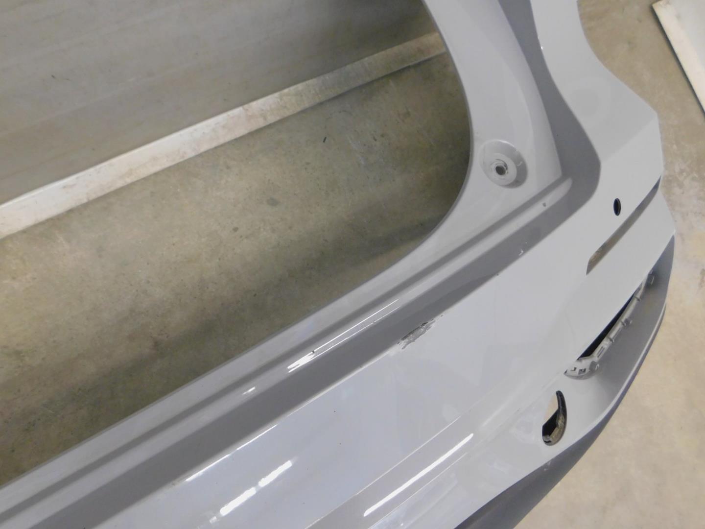 Бампер задний