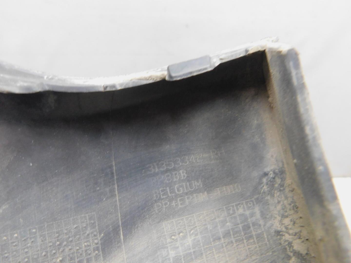 Накладка переднего бампера