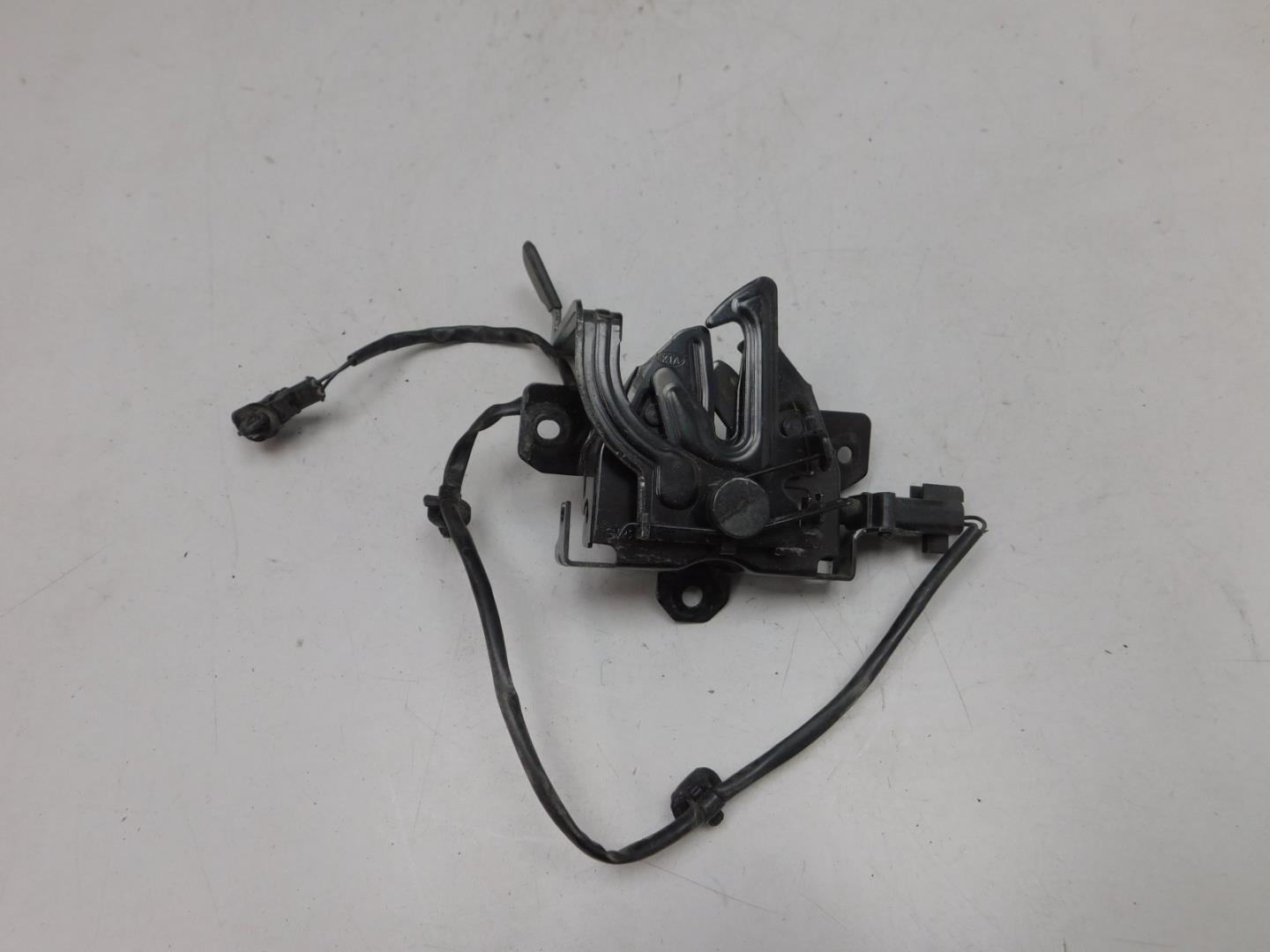 Замок капота для Seltos (TH) 2019>