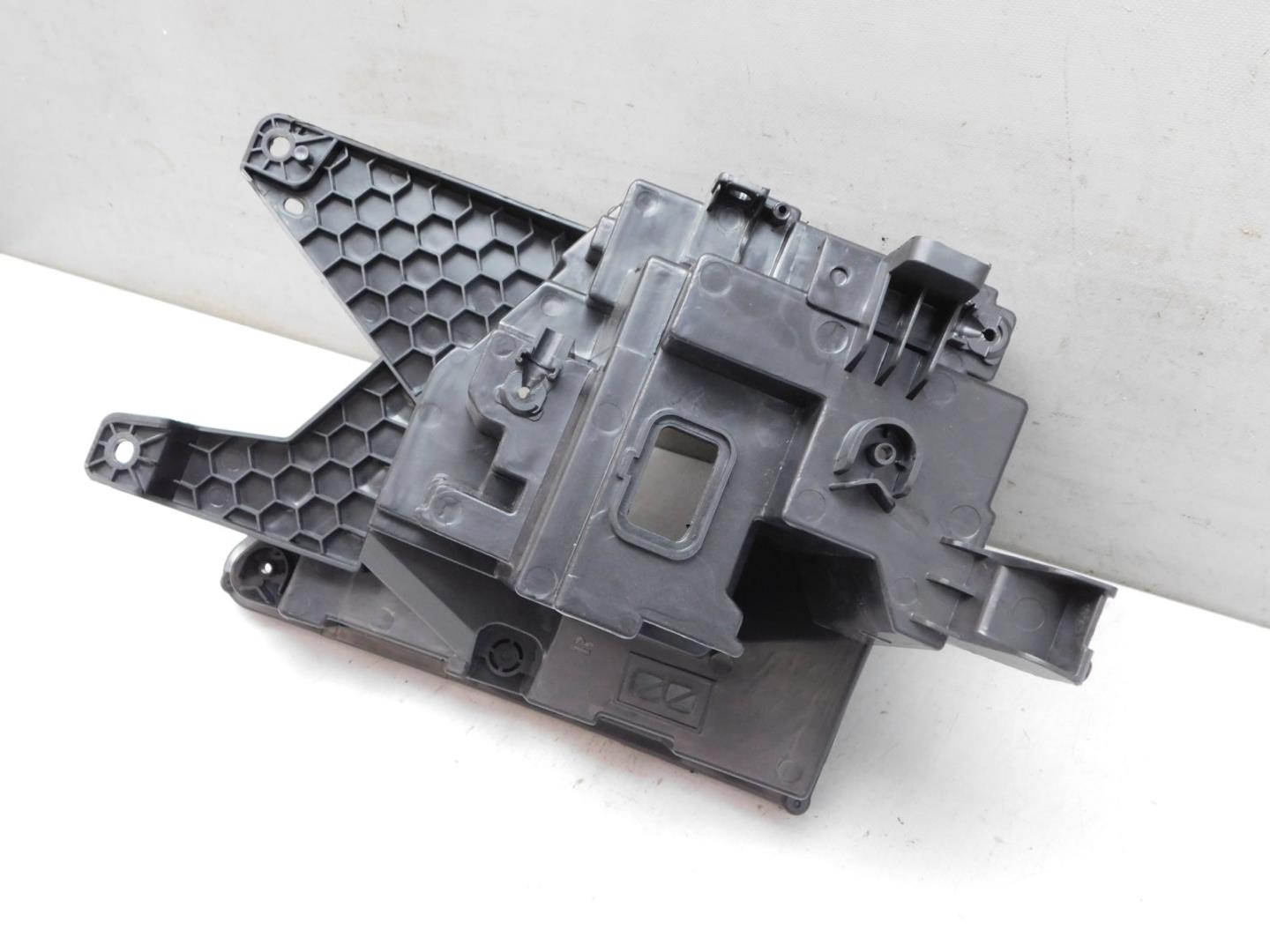 Корпус фары правой