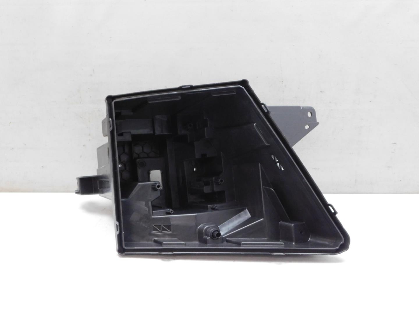 Корпус фары правой