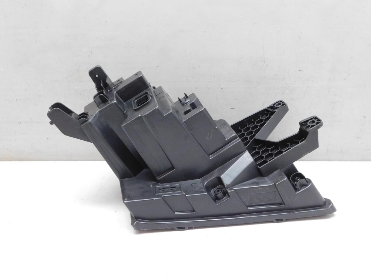 Корпус фары левой