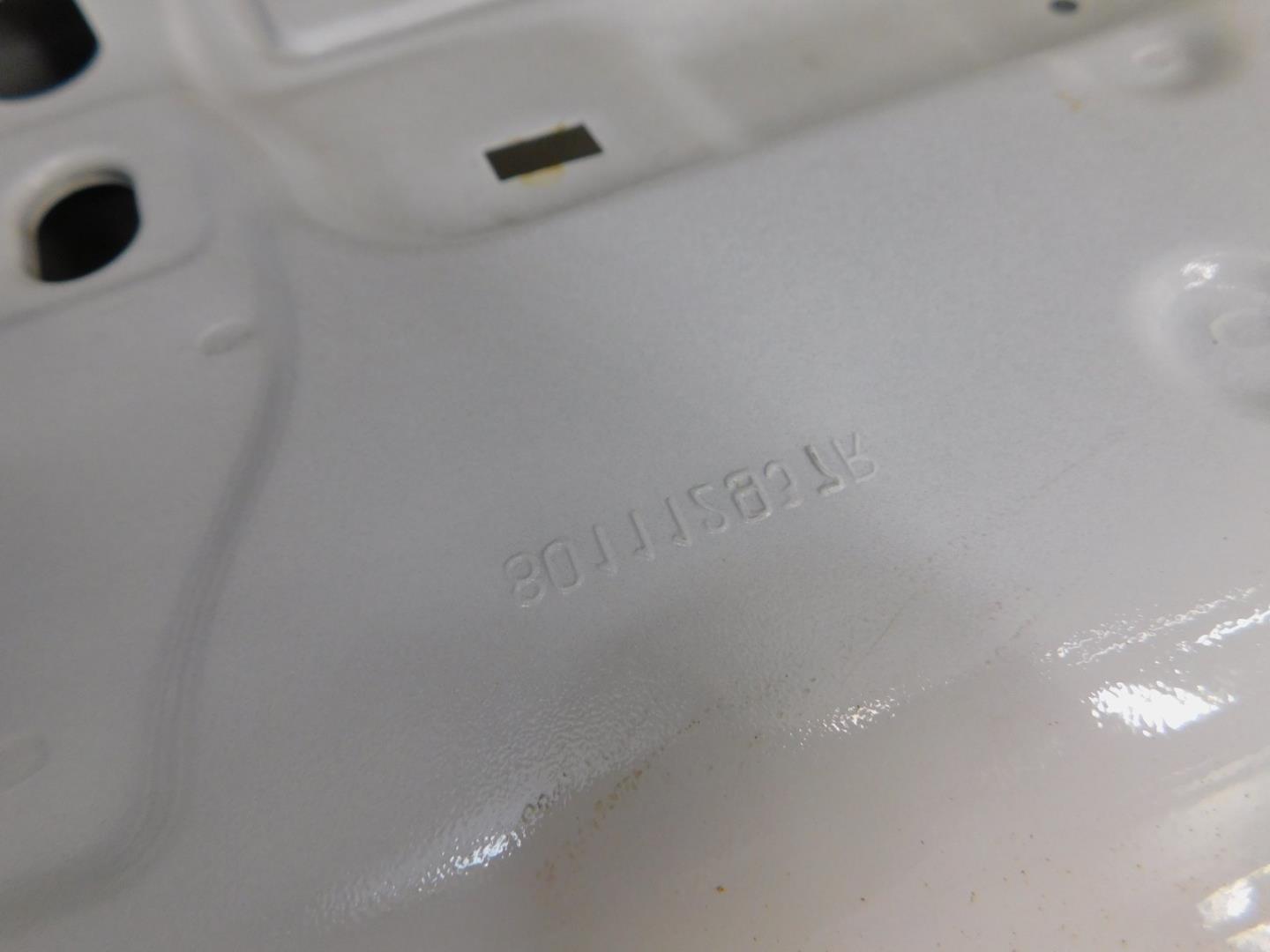 Дверь передняя левая