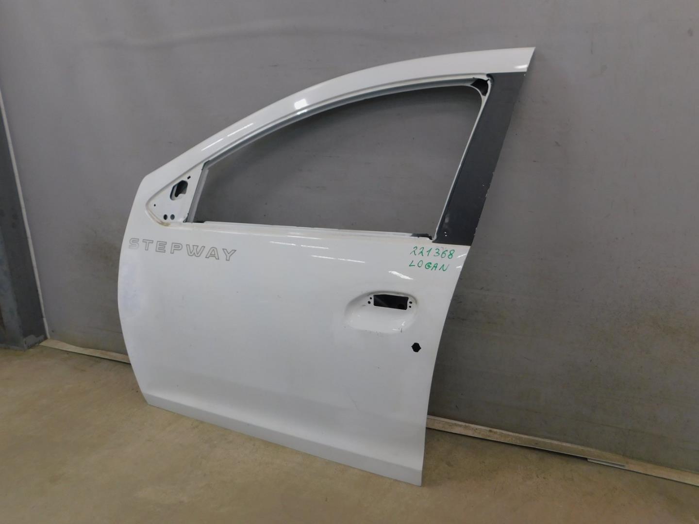 Дверь передняя левая